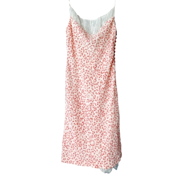 Chloe Floral Lace Spaghetti Strap Long Fitted Dress - Picture 1 of 14